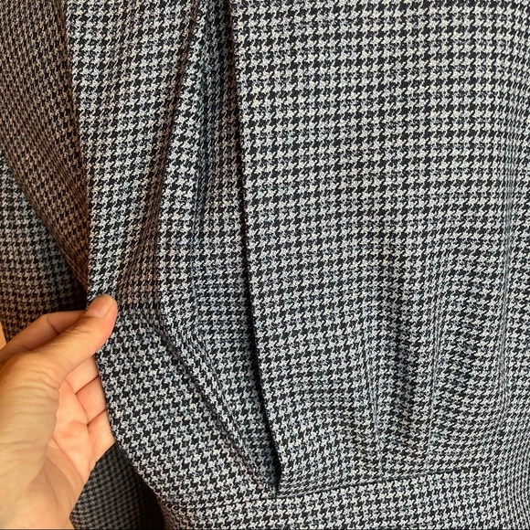 Vintage Escada Margaretha Key Blazer - Picture 4 of 12